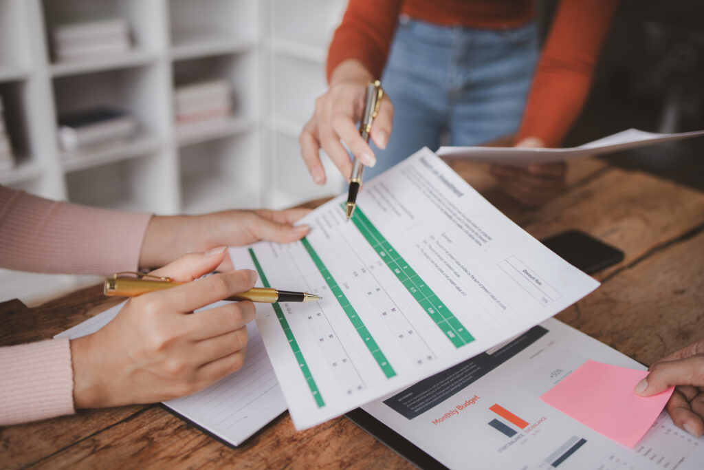 groups of people joining in discussions business 2026 01 07 01 00 29 utc