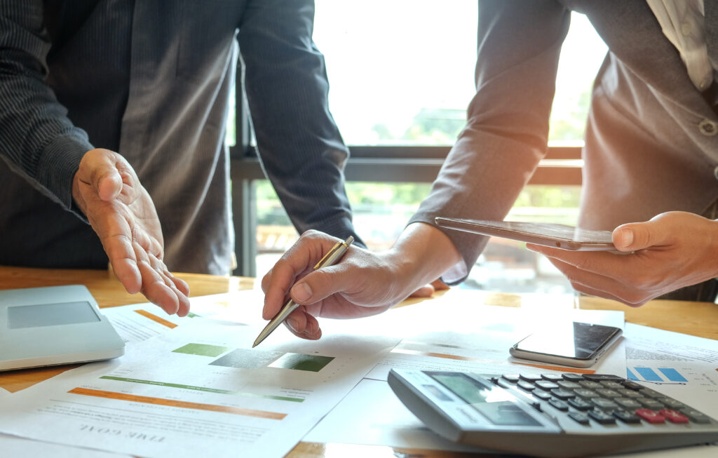 two office workers are analyzing data business con 2026 01 06 09 58 32 utc